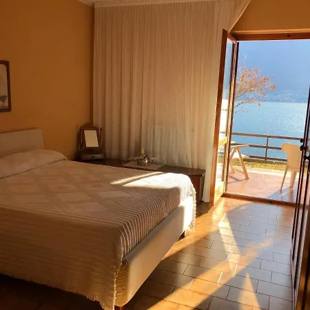 House Gloria - With Lake View