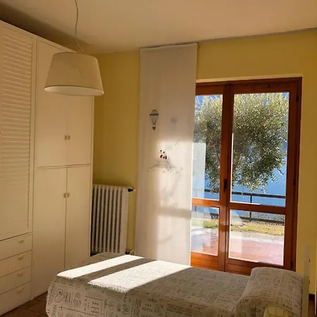Apartment House Gloria - With Lake View Sala Comacina