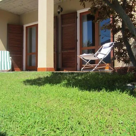 House Gloria - With Lake View