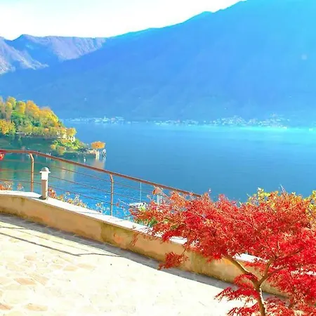 House Gloria - With Lake View Sala Comacina